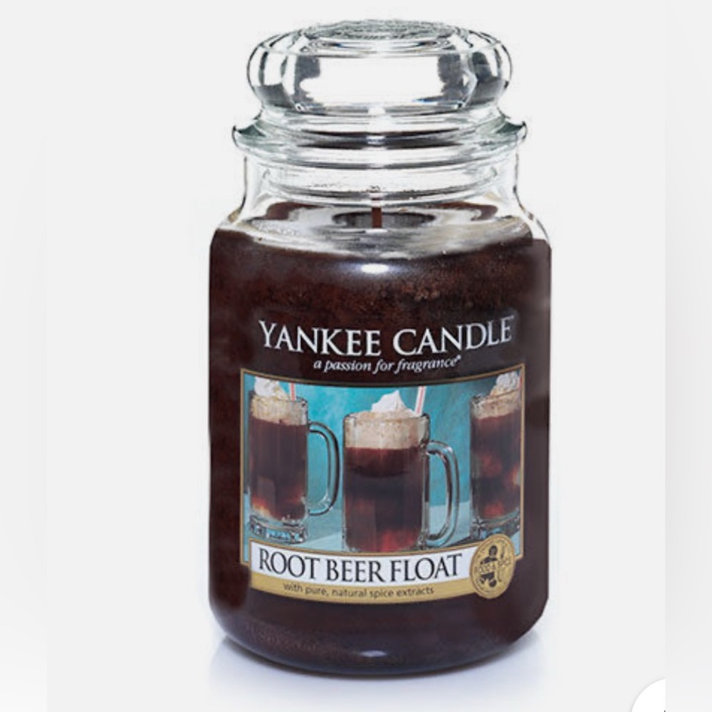 Yankee Candle Root Beer Float Scented Candle. Discontinued Collectible. 22 Oz
